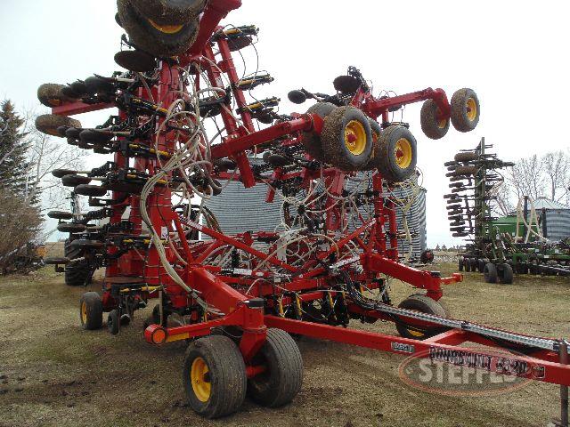 2012 Bourgault 3320 XTC_1.jpg